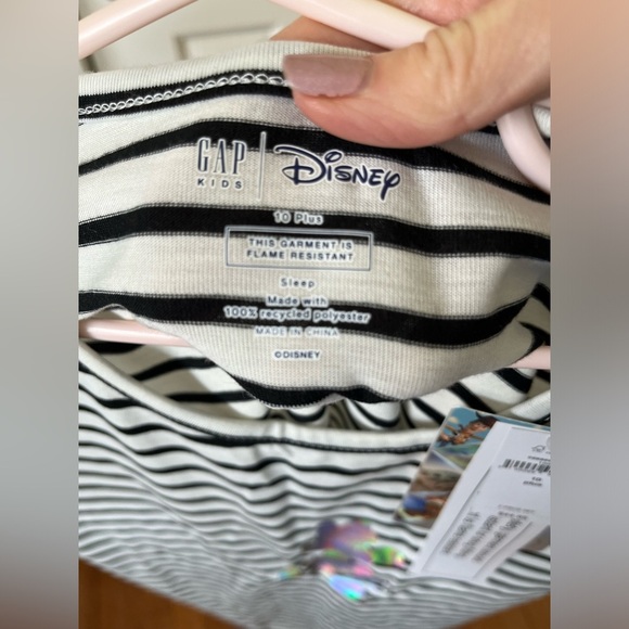 Gap Disney 100 Anniversary PJ set, NWT size 10 plus - Picture 9 of 13